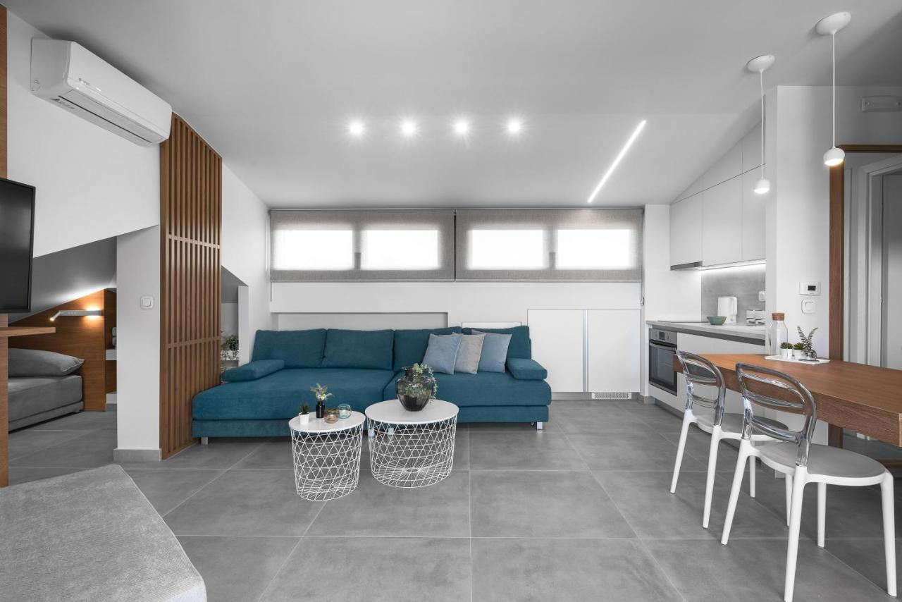 Appartement Pola'S Loft à Ierissos Extérieur photo