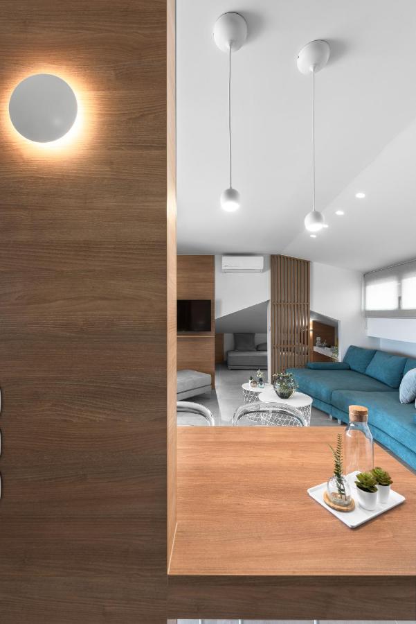 Appartement Pola'S Loft à Ierissos Extérieur photo